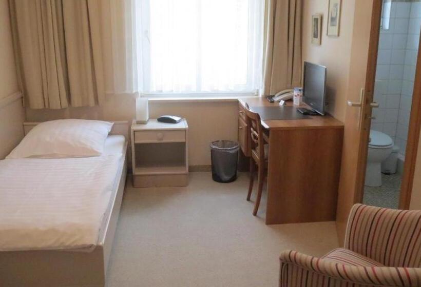 בית מלון כפרי Pension Thiel