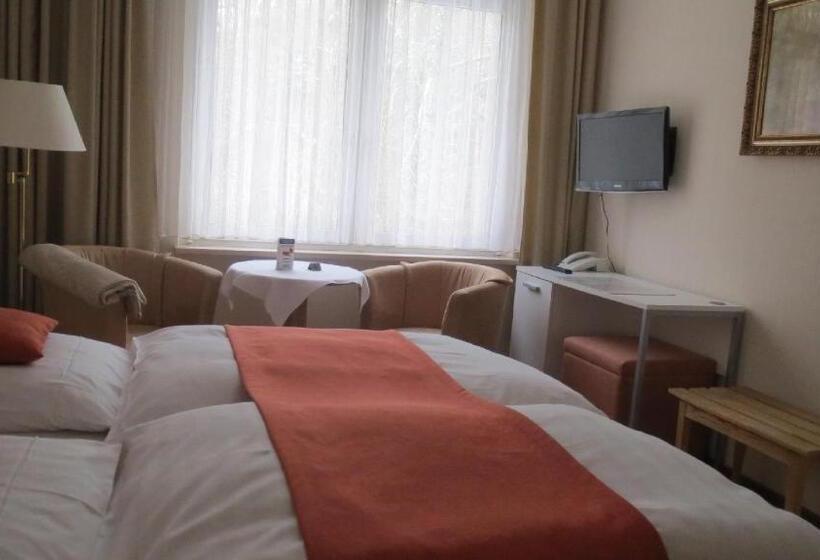 בית מלון כפרי Pension Thiel