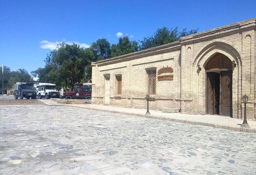 هتل Qosha Darvoza