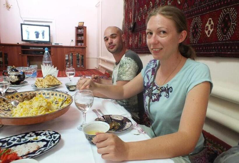 هتل Qosha Darvoza