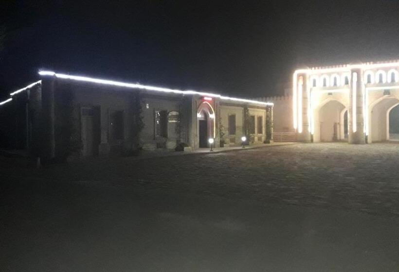 هتل Qosha Darvoza