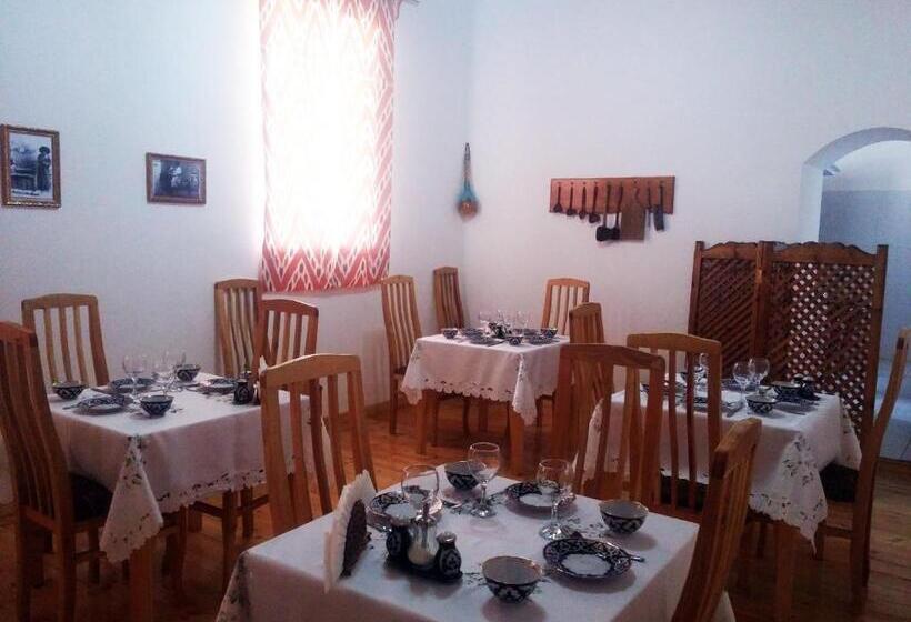 هتل Qosha Darvoza