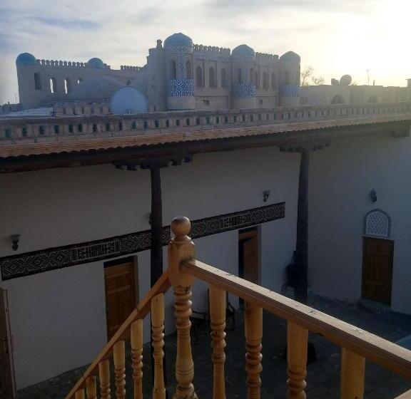 هتل Qosha Darvoza