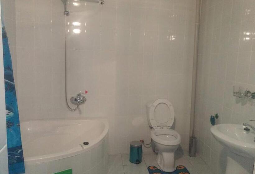 هتل Qosha Darvoza