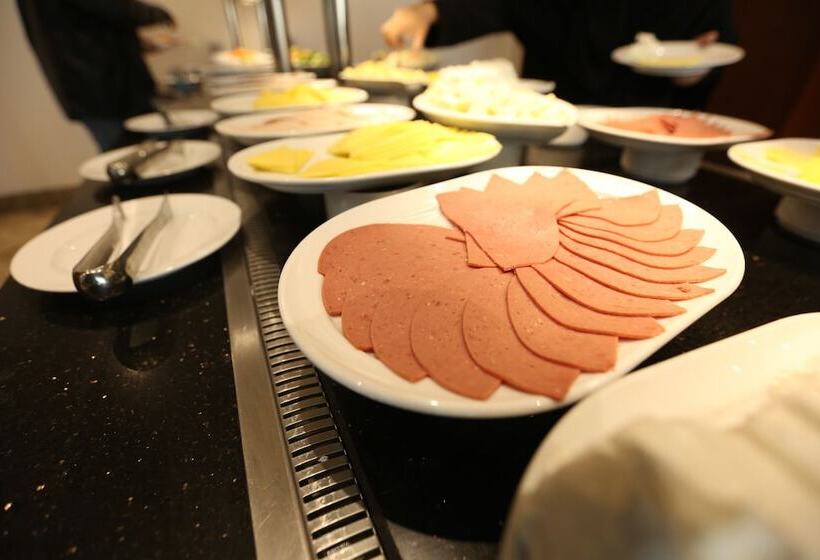 هتل Tolip El Narges