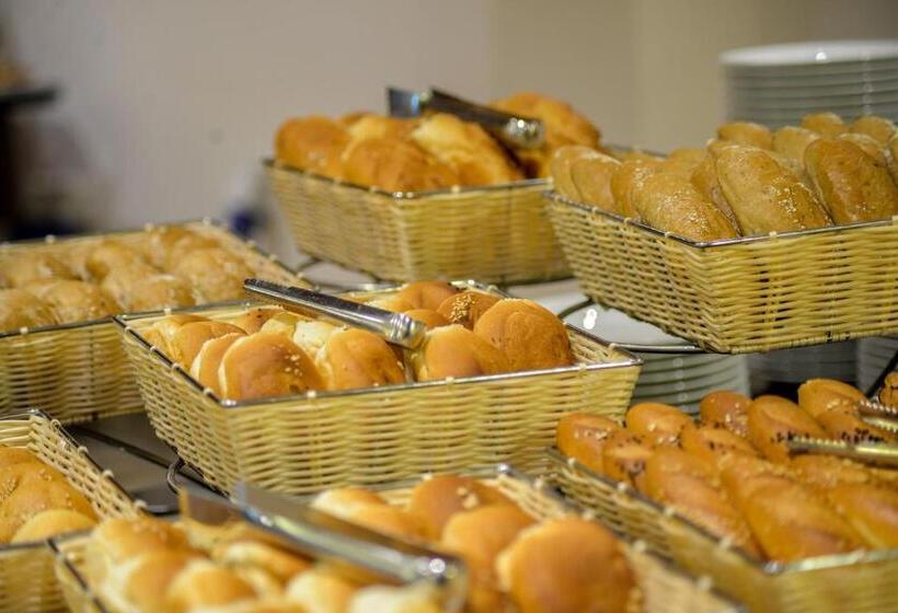 هتل Tolip El Narges