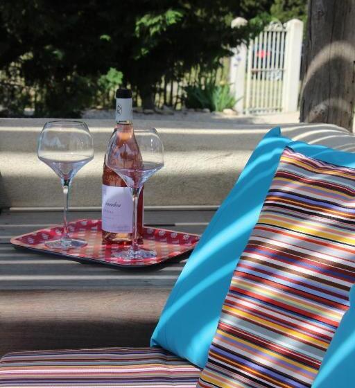 Sous Les Platanes B&b