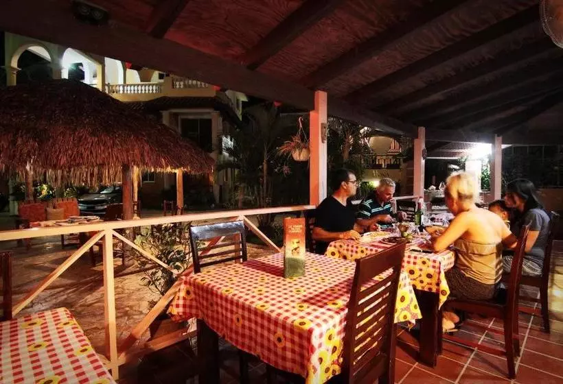 Aparta Hotel Villa Baya