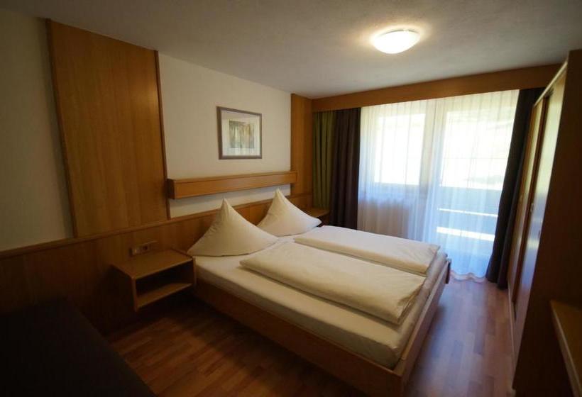 호텔 Appartementhaus Nadine