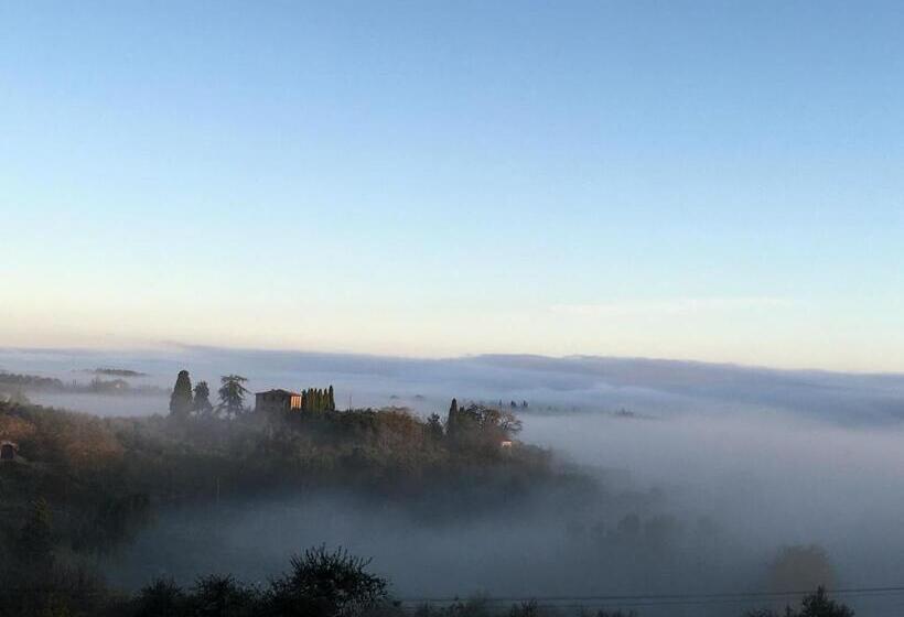 Отель B&b Locanda Toscanini