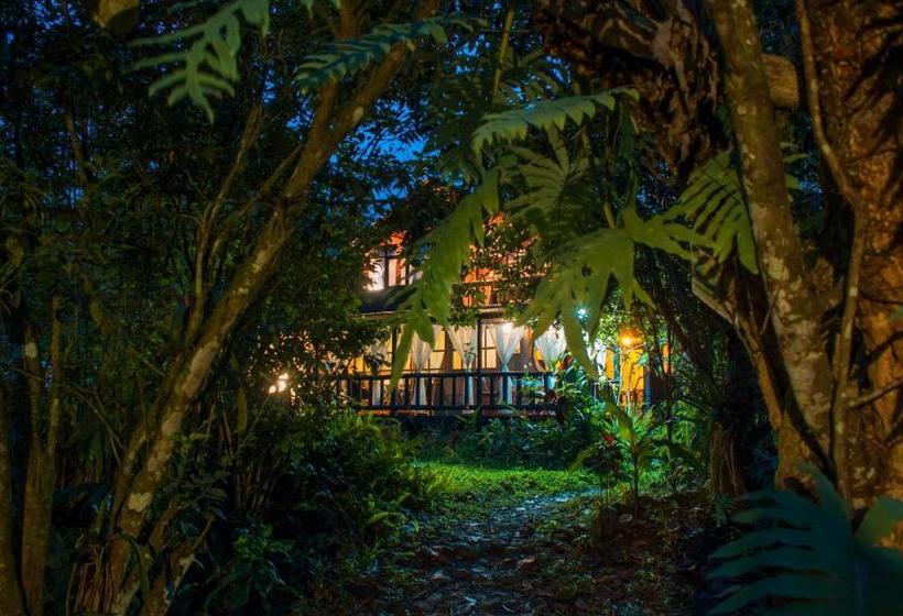 Hotel Casa De Piedra