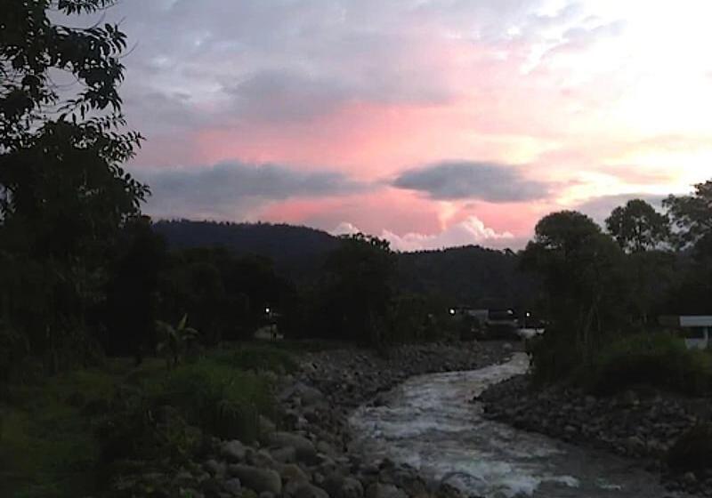 Hotel Casa De Piedra