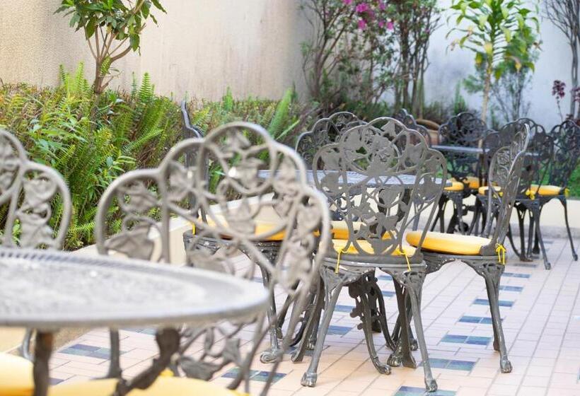 هتل Dinastia Real