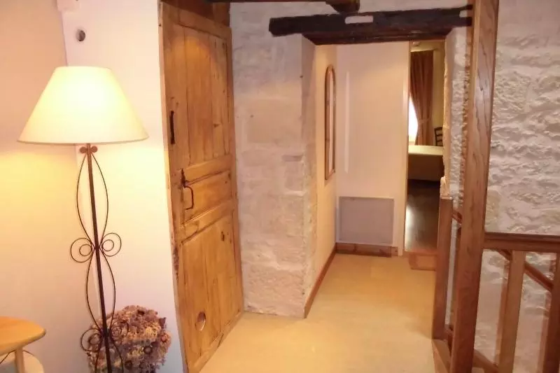 هتل Du Donjon