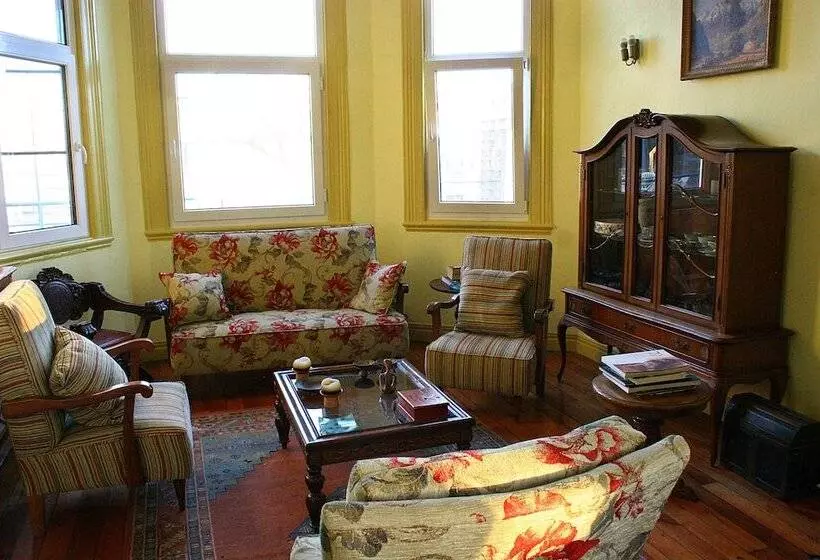 Hotelli Eco Hostal Offenbacher Hof
