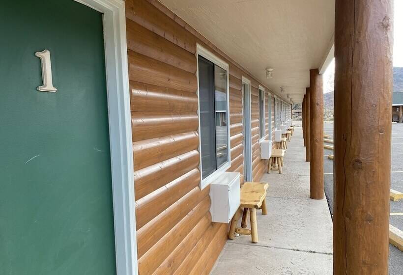 فندق Green Creek Inn And Rv Park