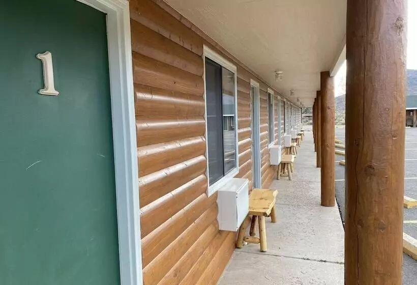 هتل Green Creek Inn And Rv Park