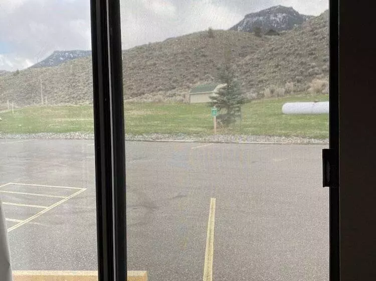 هتل Green Creek Inn And Rv Park
