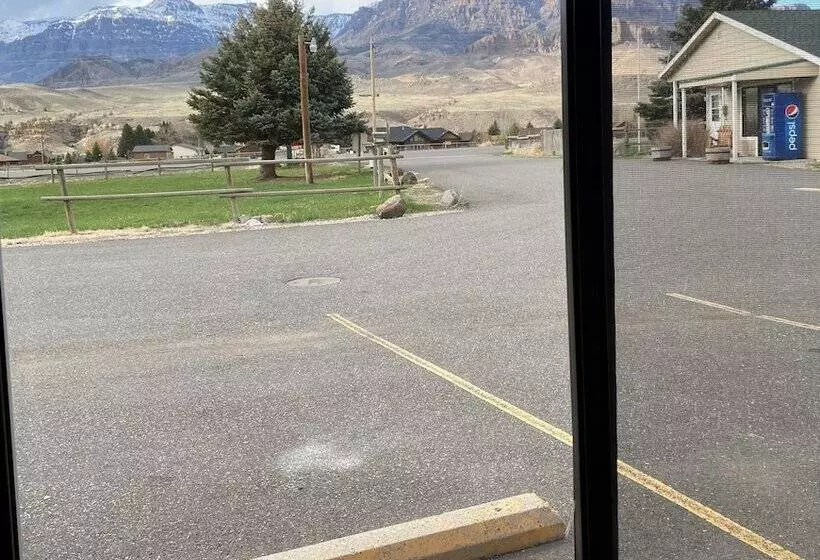 هتل Green Creek Inn And Rv Park