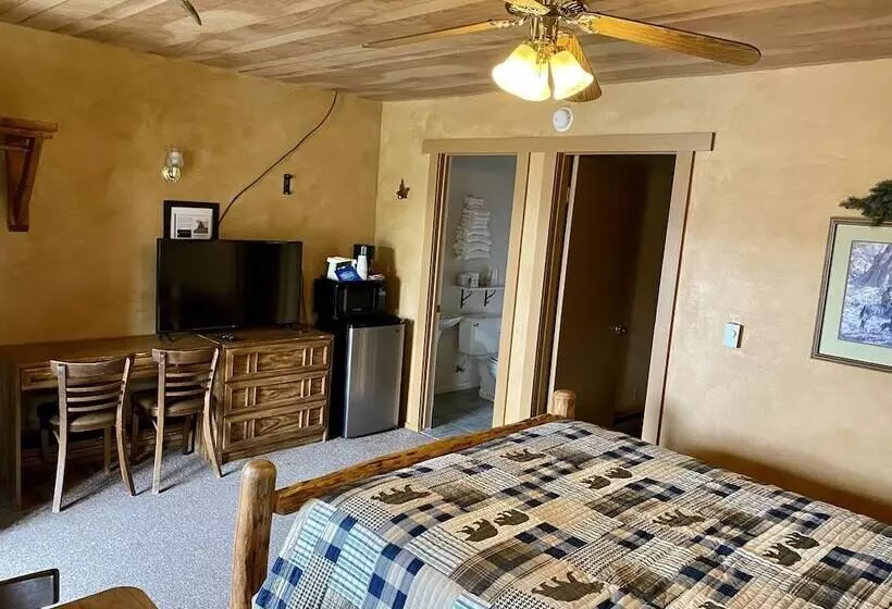 هتل Green Creek Inn And Rv Park