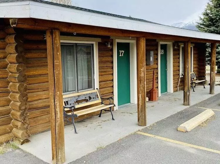 هتل Green Creek Inn And Rv Park