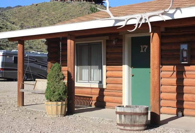 هتل Green Creek Inn And Rv Park
