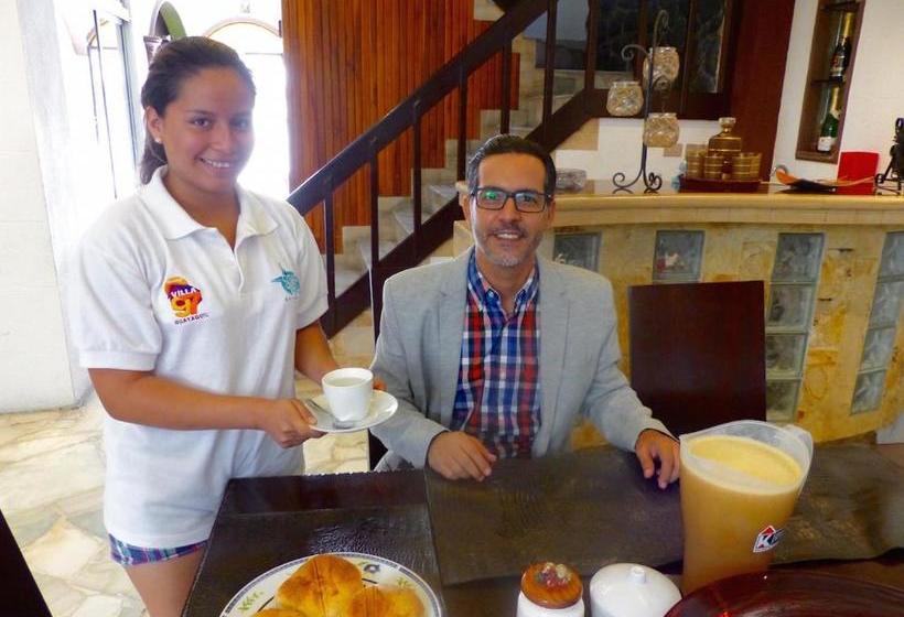 Hotel Hostal Villa 97