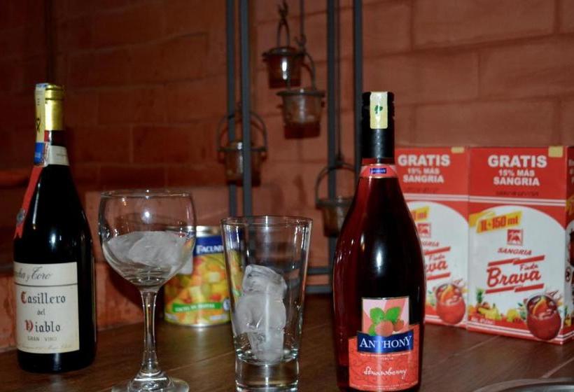 Hotel Hostal Villa 97