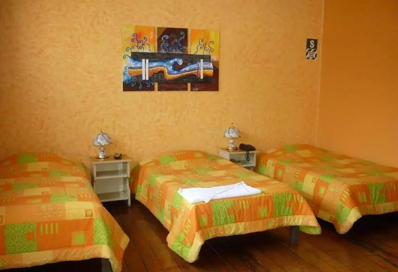 ホテル Hostal Los Balcones De Moral Y Santa Catalina