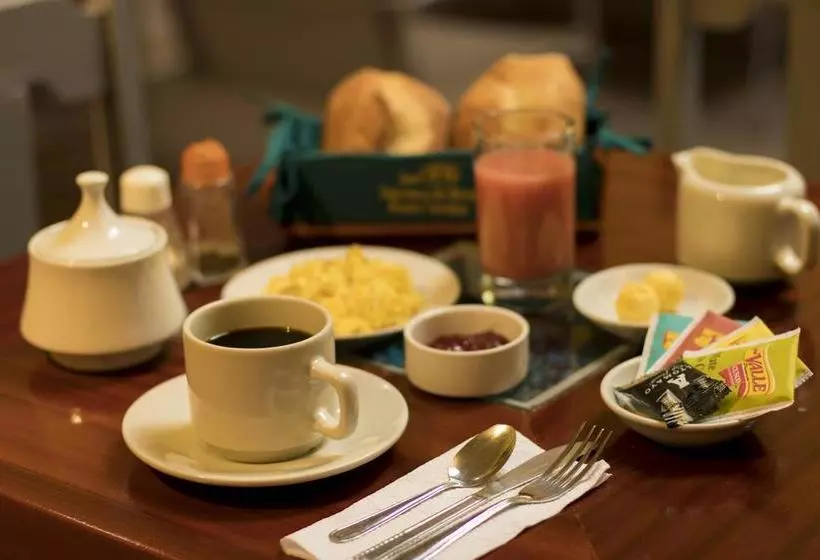 ホテル Hostal Los Balcones De Moral Y Santa Catalina