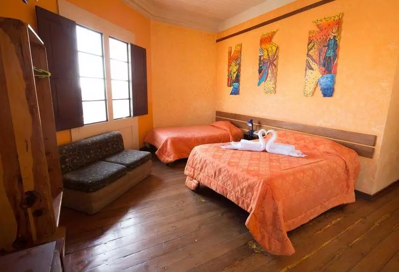 ホテル Hostal Los Balcones De Moral Y Santa Catalina