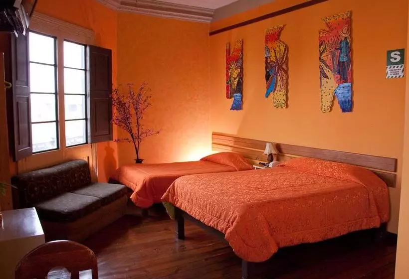 ホテル Hostal Los Balcones De Moral Y Santa Catalina