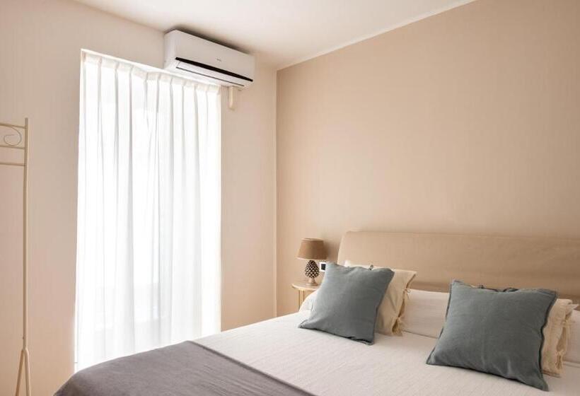 هتل Moncada Suites & Apartments