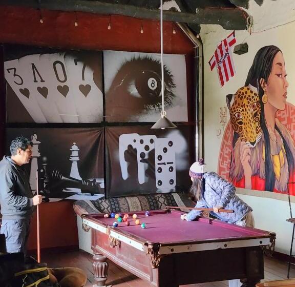 Hotel Pirwa Backpackers Colonial