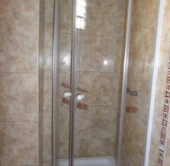 Hotel Pirwa Backpackers Colonial