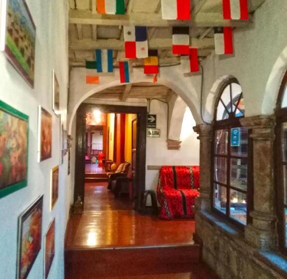 Hotel Pirwa Backpackers Colonial