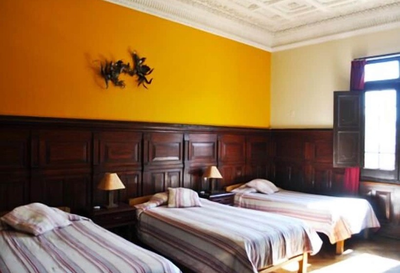 בית מלון כפרי Pirwa Park Hostel Arequipa