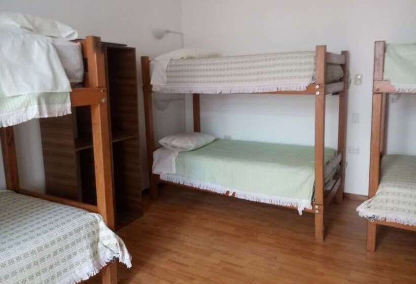 בית מלון כפרי Pirwa Park Hostel Arequipa