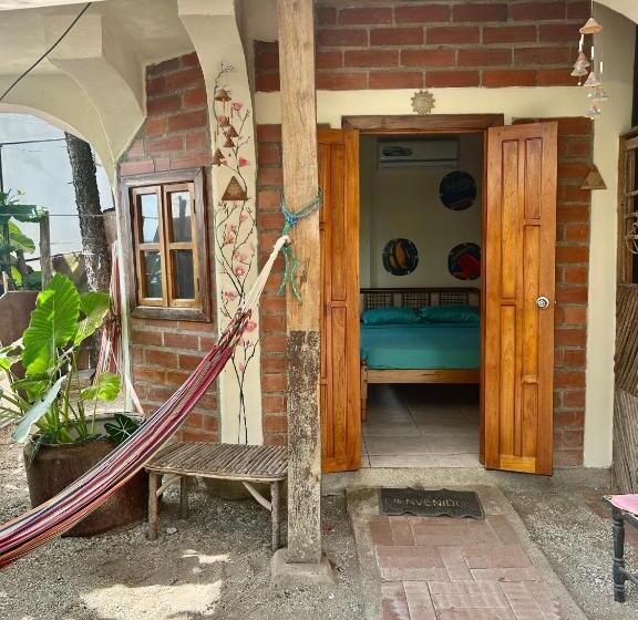 فندق The Sea Garden House