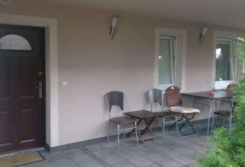 Hotel Villa Rosse Pokoje Goscinne