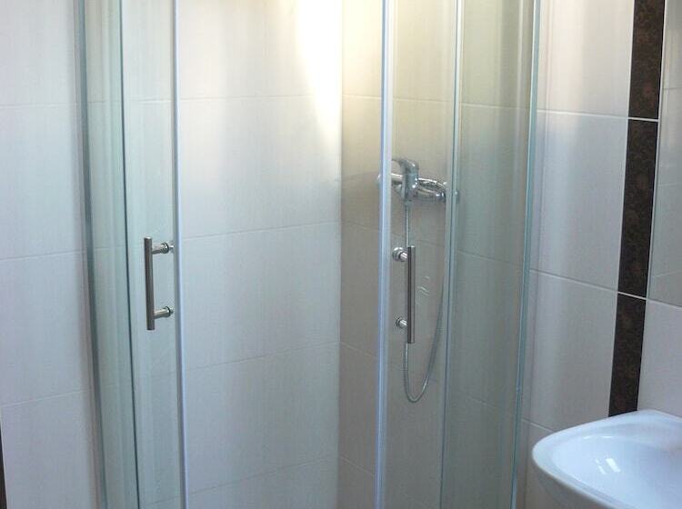 Hotel Villa Rosse Pokoje Goscinne