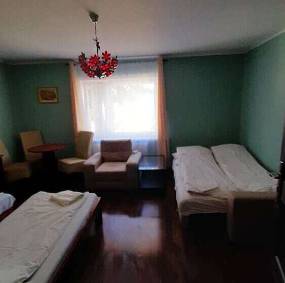 Hotel Villa Rosse Pokoje Goscinne