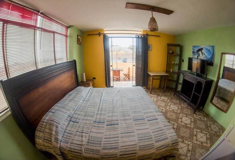 הוסטל Bravo Surf Camp