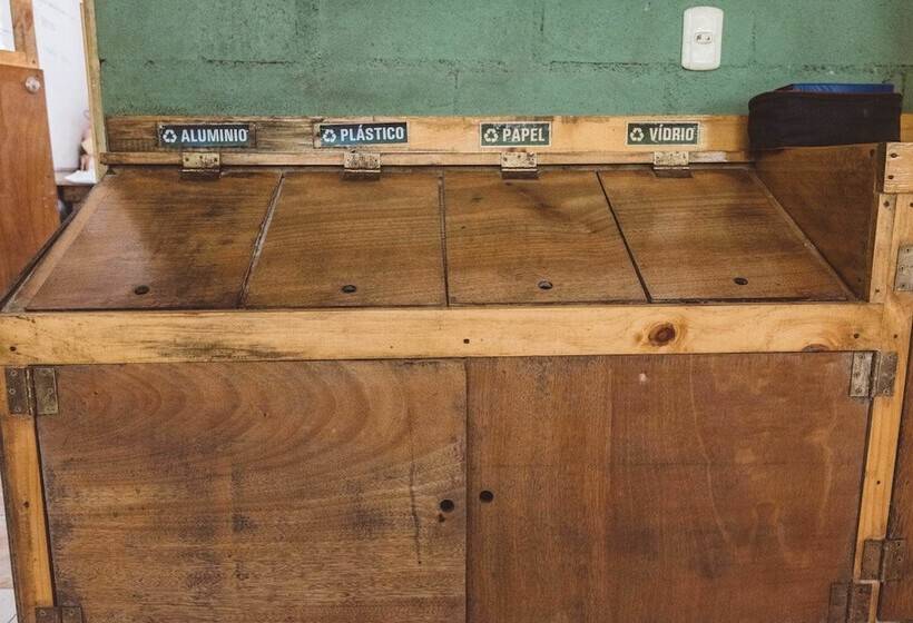 הוסטל Drake Bay Backpackers