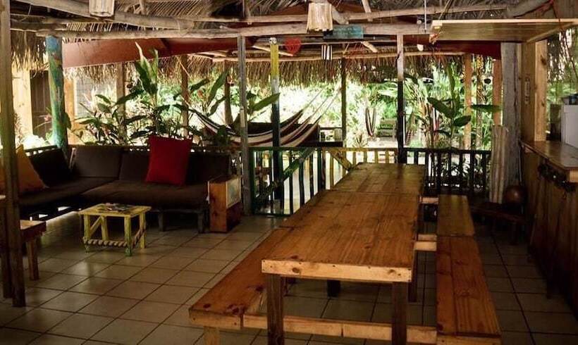 הוסטל Drake Bay Backpackers