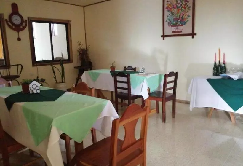 Aamiaismajoitus (B&B) Monte Los Lirios Lodge