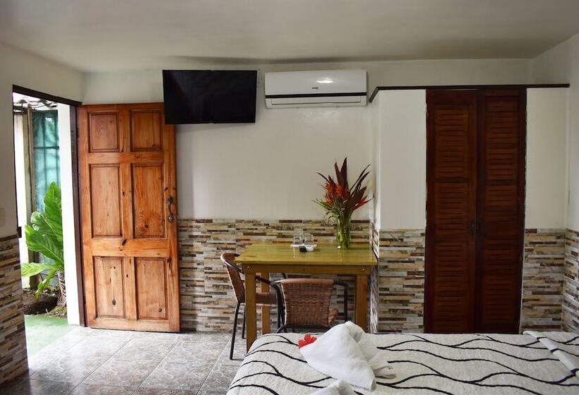 مبيت وإفطار Quepos Paraíso