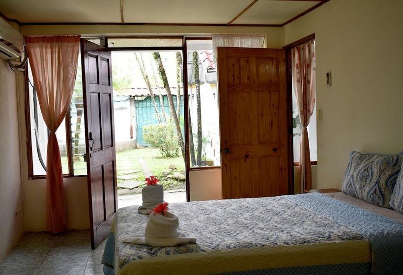 مبيت وإفطار Quepos Paraíso