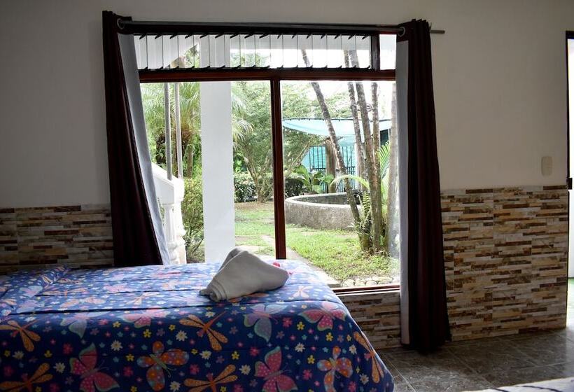 مبيت وإفطار Quepos Paraíso