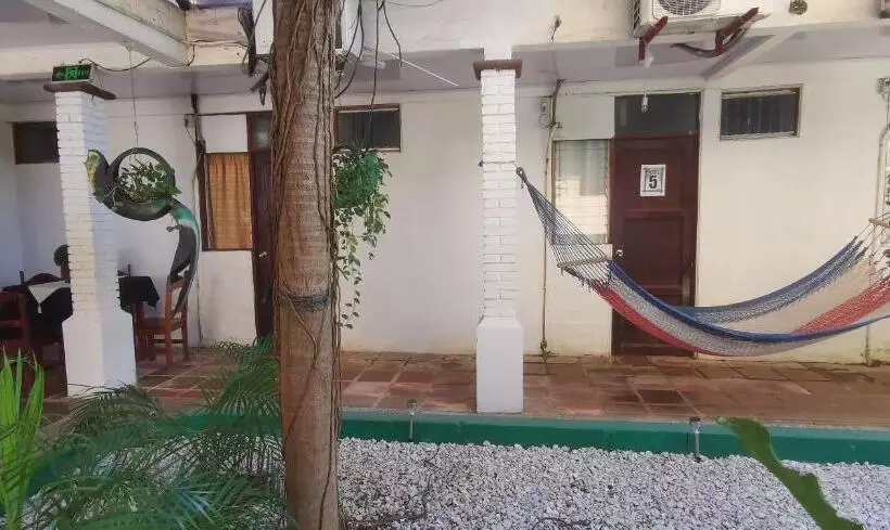 هتل Aldea Pura Vida